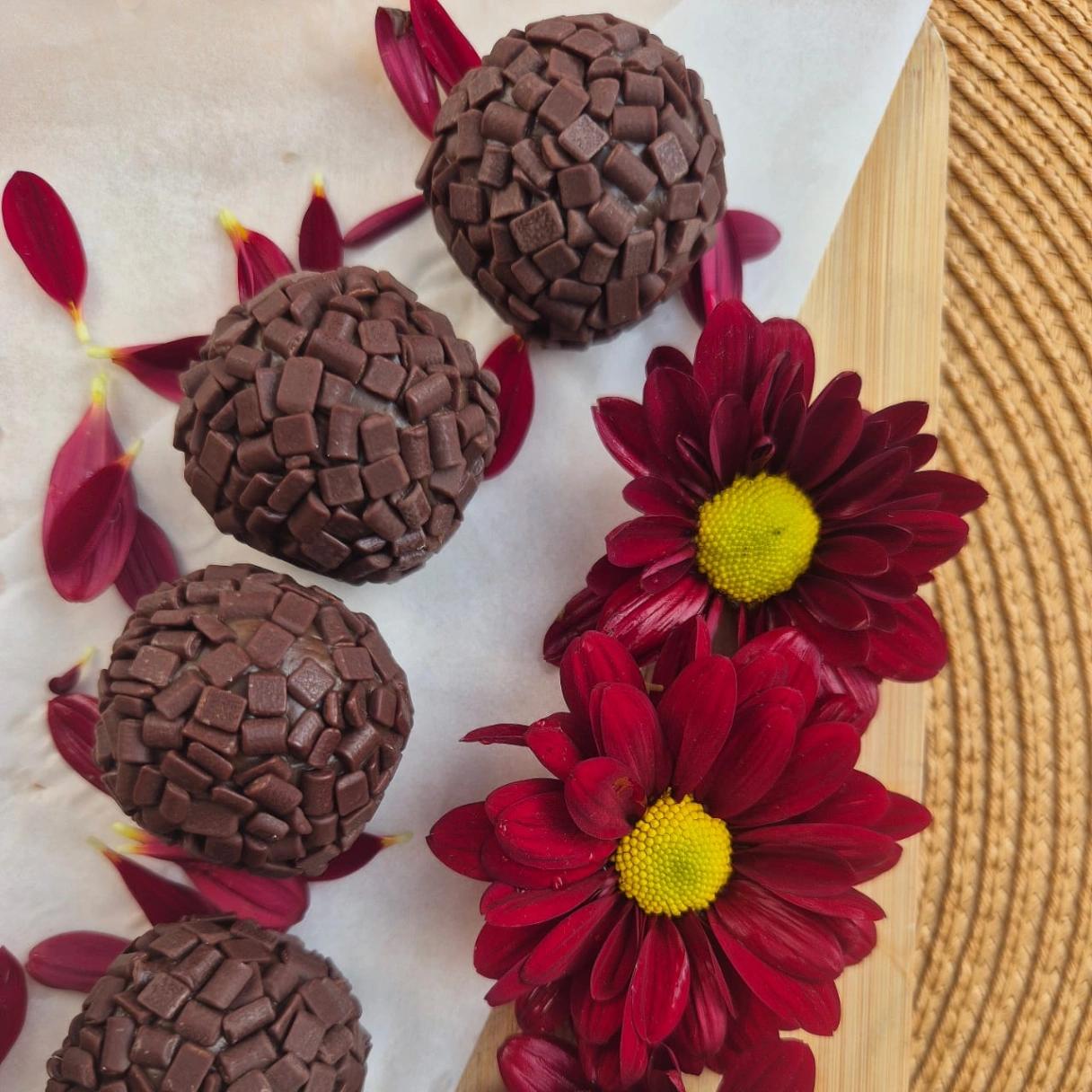 Caixa de Doces Artesanais + Flor de Corte — vista 10