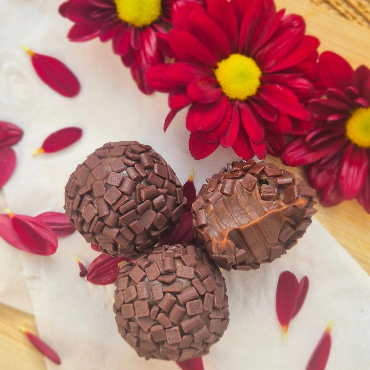 Caixa de Doces Artesanais + Flor de Corte — vista 11